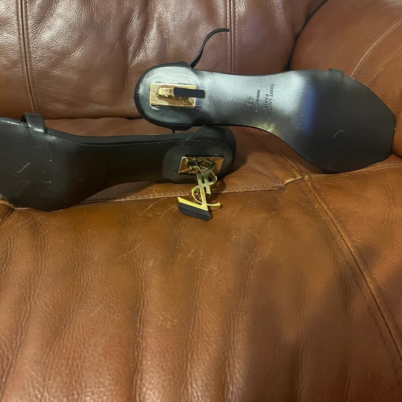 YSL Heels - Picture 7 of 9